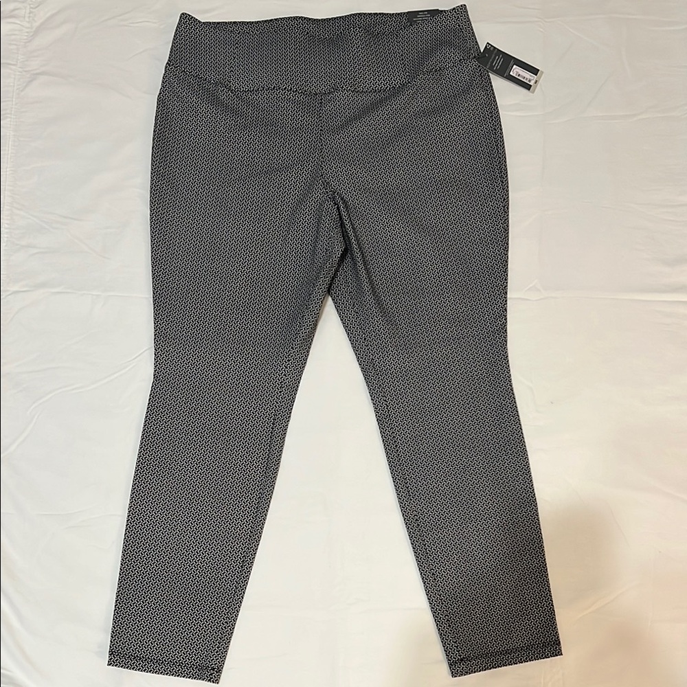 Worthington Skinny Pants - Black and White